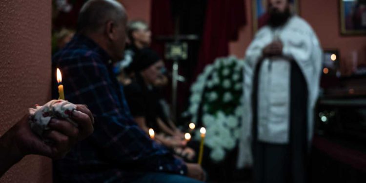 Poeta judío recibe un entierro cristiano en Bielorrusia