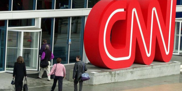 La CNN prescinde de un colaborador antisemita que alabó a Hitler
