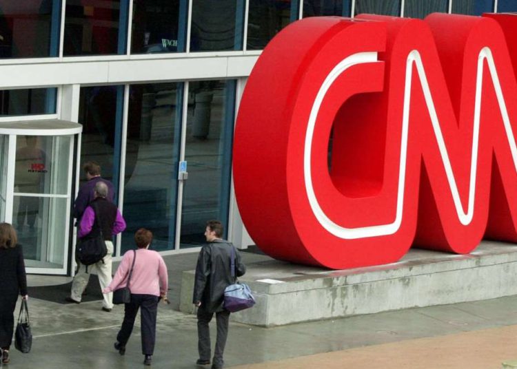 La CNN prescinde de un colaborador antisemita que alabó a Hitler