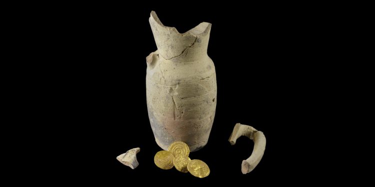 Jarra con monedas de oro de hace 1000 años descubierta en Jerusalem