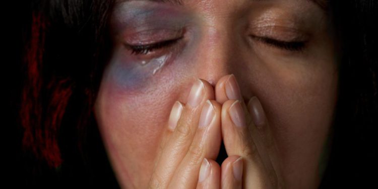 “La ocupación me hizo golpear a mi esposa”