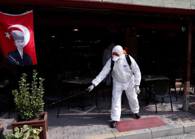 El 20 de viajeros israelíes que regresan de Turquía dan positivo a