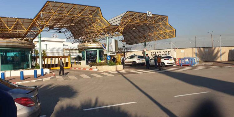 Docenas de llegados del Reino Unido se niegan a la cuarentena en Israel