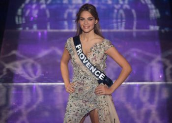 Concursante judía enfrenta insultos tras concurso de Miss Francia