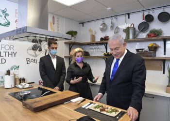 Netanyahu prueba carne cultivada en laboratorio: “No hay diferencia”