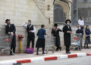 Comunidades ortodoxa y árabe de Israel son los que menos se vacunan