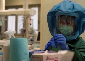 Descubren cepa COVID "doblemente mutante" en California
