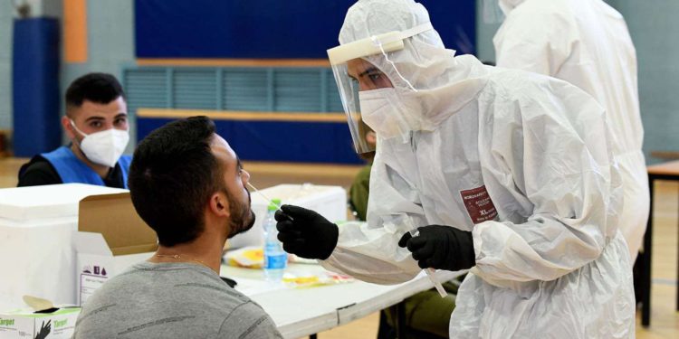 49 pacientes en Israel han contraído la nueva cepa de coronavirus