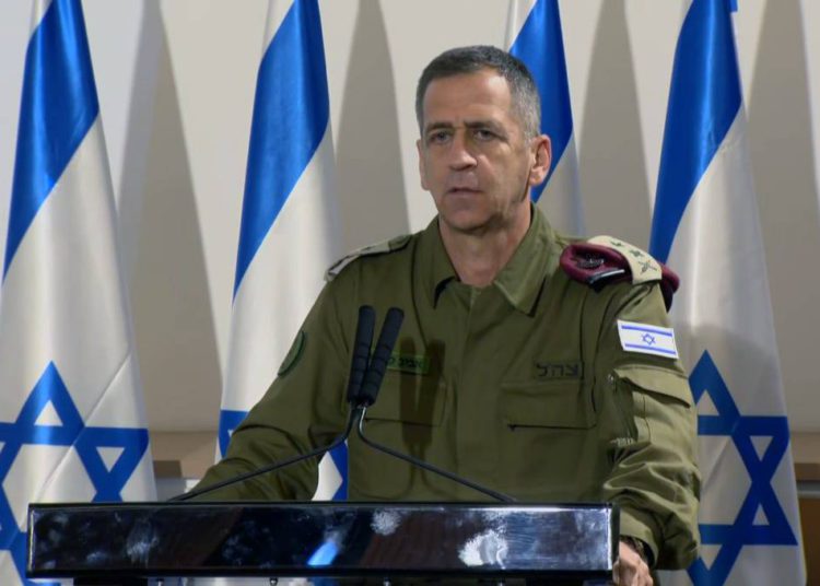Jefe de las FDI presenta como “muy probable” que fuego errante israelí mató a Abu Akleh
