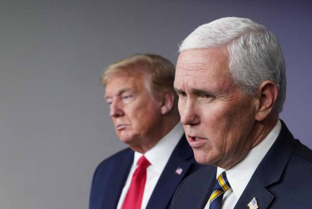 Pence se opone a invocar la 25a Enmienda para destituir a Trump