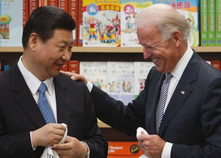 Biden no tiene problema con financiar el ejército de China