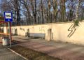 Esvástica pintada en cementerio judío cerca de Auschwitz