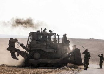 Disparos contra bulldozers de las FDI en 2 ataques desde Gaza
