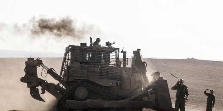 Disparos contra bulldozers de las FDI en 2 ataques desde Gaza