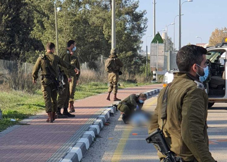 FDI abate a terrorista que lanzó explosivo contra soldados israelíes