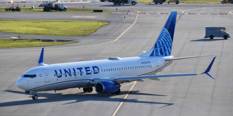 United Airlines cancela todos los vuelos a Israel
