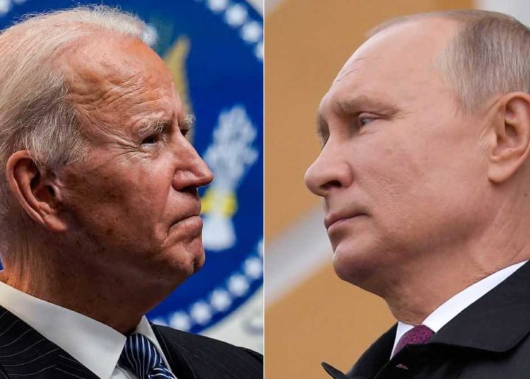 Putin, Biden lancia l’allarme: “Potrebbe non fermarsi all’Ucraina”