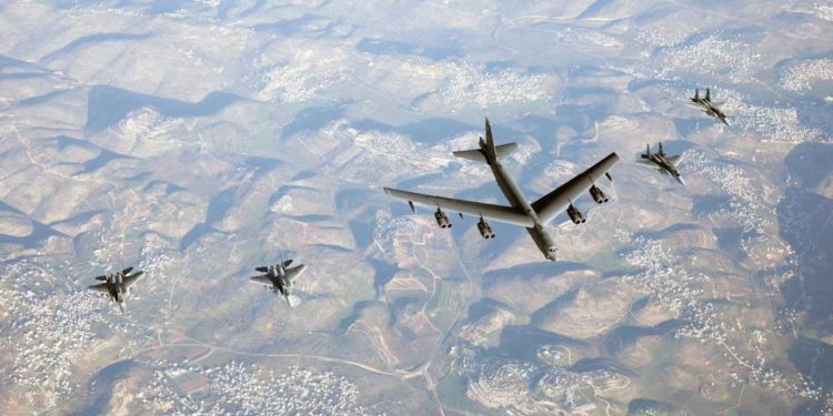 Bombarderos B-52 en el Medio Oriente
