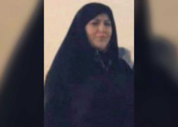 Mujer iraní muere de un infarto antes de ser ejecutada y aún así colgaron su cuerpo