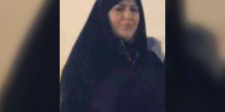 Mujer iraní muere de un infarto antes de ser ejecutada y aún así colgaron su cuerpo