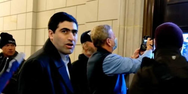 Editor de Jewish Press identificado como manifestante en el Capitolio