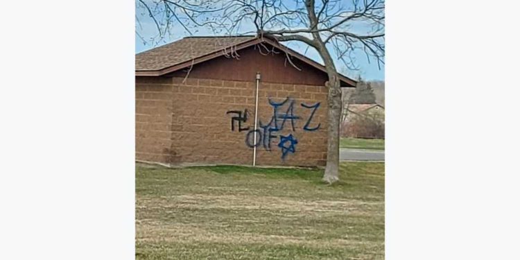 Parque de Minnesota pintado con grafitis antisemitas