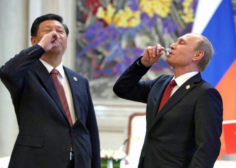 China y Rusia vs EE.UU con un presidente ausente