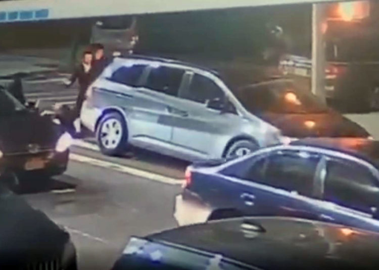 Ataque de embestida de coche en Brooklyn hiere a cinco judíos