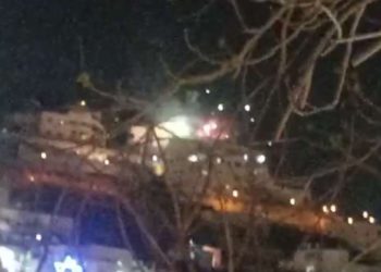 Musulmanes atacan casas judías con fuegos artificiales y rocas en Jerusalem
