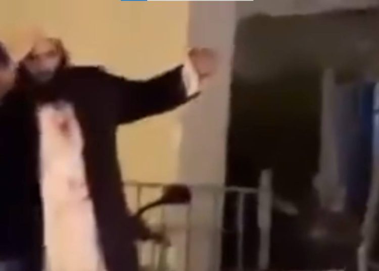 Video: Árabes atacan a un judío en Jerusalem