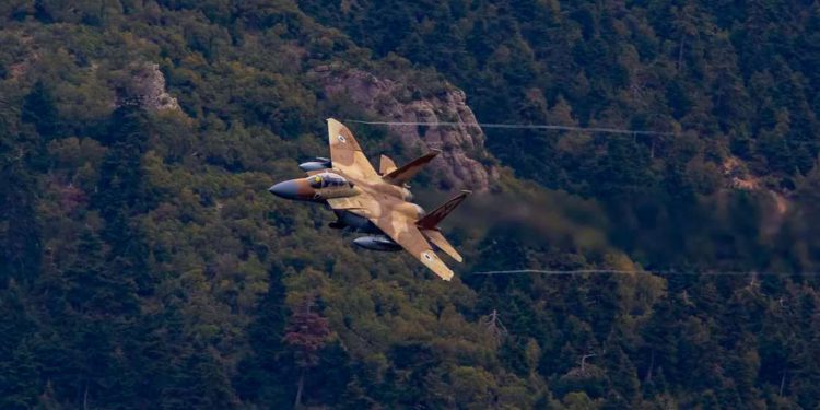 Aviones de Israel y EAU vuelan juntos en gran ejercicio militar