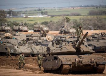 Gabinete de seguridad aprueba amplia respuesta militar en Gaza si continúa lanzamiento de cohetes