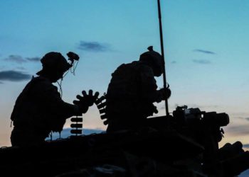 Comandé brigada de la OTAN en Afganistán: No es el momento de irse