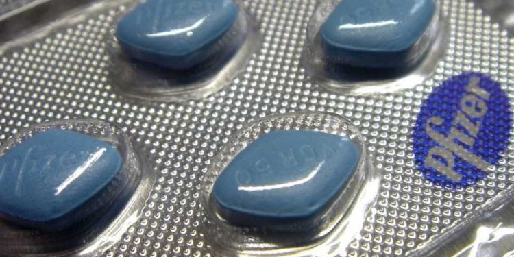 Píldora de Pfizer para tratar Covid estaría lista para fines del 2021