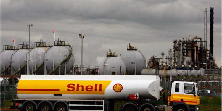 Shell dice que es imposible rastrear el crudo ruso en los productos refinados