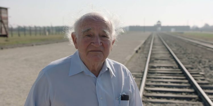 El superviviente del Holocausto Roman Kent, que negoció miles de millones en restituciones, muere a los 92 años