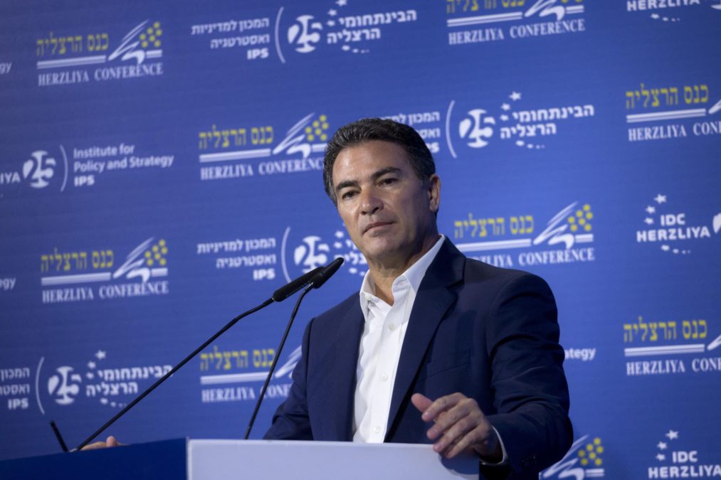 Jefe saliente del Mossad: Debemos tomar medidas enérgicas contra Irán