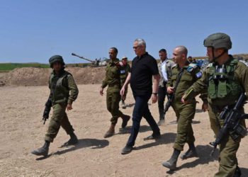 Ministro de Defensa de Israel: Estamos haciendo retroceder a Hamás en el tiempo