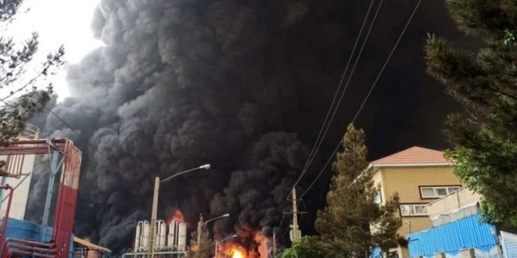 ¿Israel está detrás de una serie de explosiones en sitios industriales de Irán?