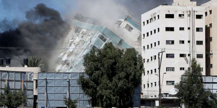 Netanyahu defiende ataque a la torre de medios de comunicación de Gaza