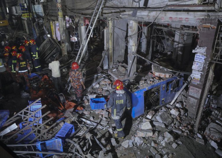Explosión en Bangladesh deja siete muertos y decenas de heridos