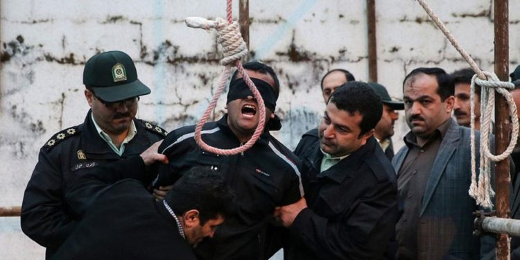 Parlamento Europeo condena a Irán por abusos contra los derechos humanos