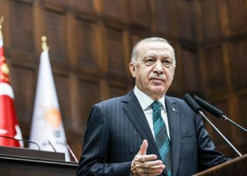 Erdogan advierte que Turquía podría atacar un campo de refugiados en Irak