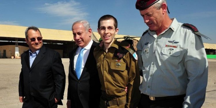 Hamás revela imágenes del secuestro del soldado israelí Gilad Shalit