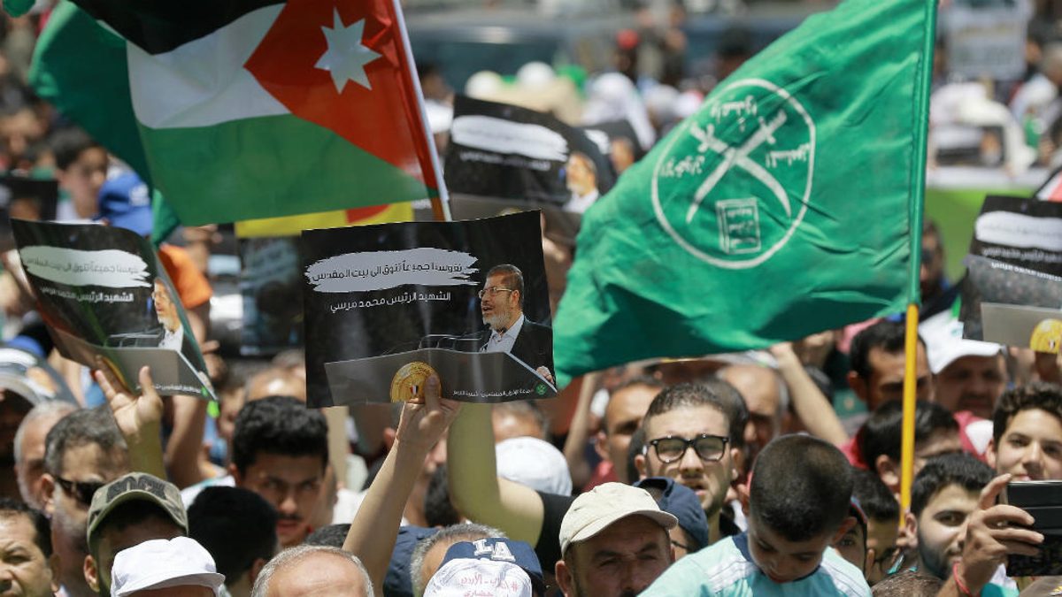 Egipto aprueba pena de muerte para 12 miembros de los Hermanos Musulmanes