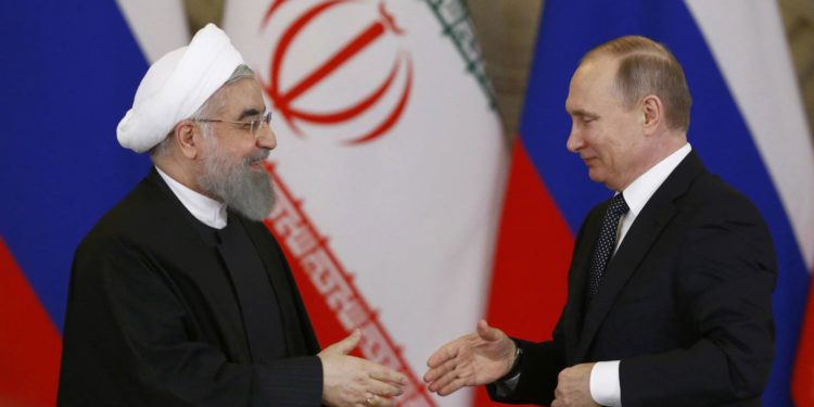 Irán y Rusia firman acuerdo de exención de visas