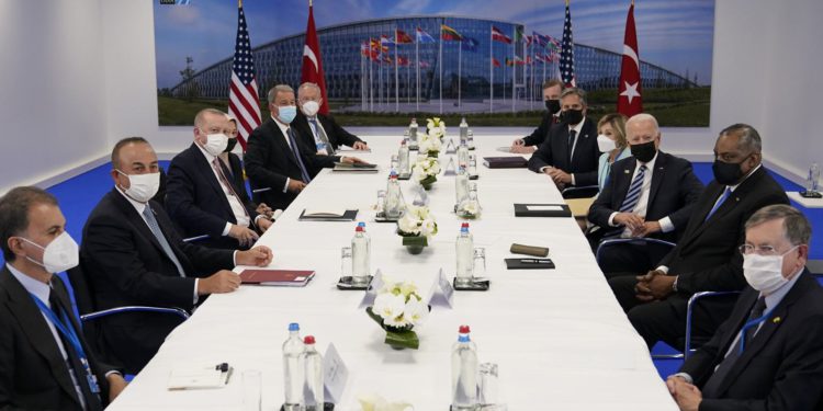 Líderes del G7 y miembros de la OTAN prometen impedir que Irán obtenga armas nucleares