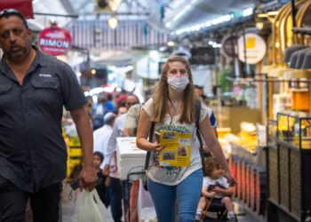 ¿Israel reimpondrá el mandato de la mascarilla?