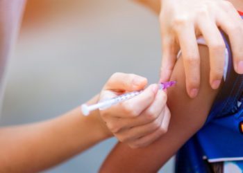 Unión Europea estudia a los árabes israelíes como modelo de vacunación infantil