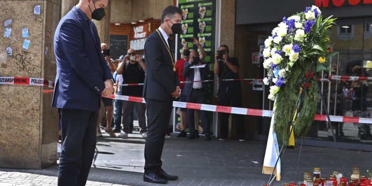 Wuerzburgo honra a las víctimas del ataque mortal con cuchillo